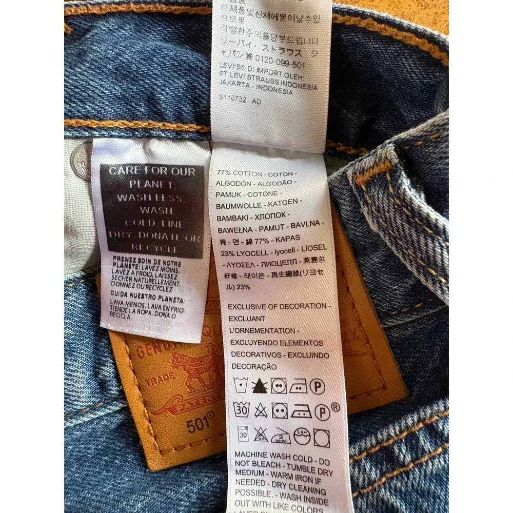 Levis Premium 501 Original Straight Leg Jeans Blue W24 L26‎ Medium Wash